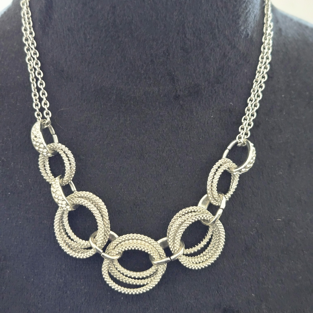 1946 Silver Chain Link Necklace